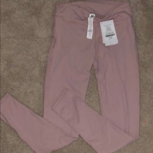 NEVER WORN FABLETICS LEGGINGS!!
